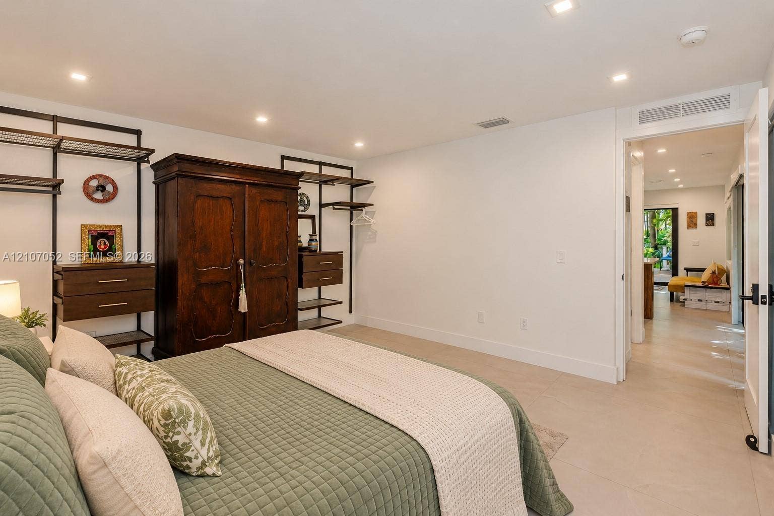 2200 Lazy Lane, Lazy Lake, FL 33305 AI staging