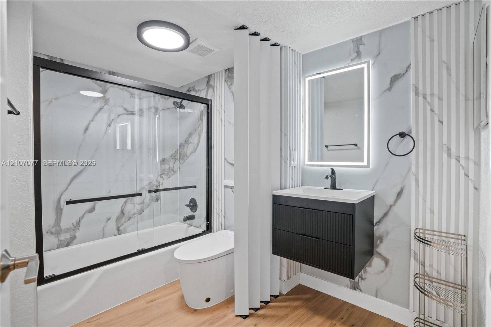 209 N Fort Lauderdale Beach Boulevard, #12H, Fort Lauderdale, Fort Lauderdale, FL 33304 Newly renovated bathroom