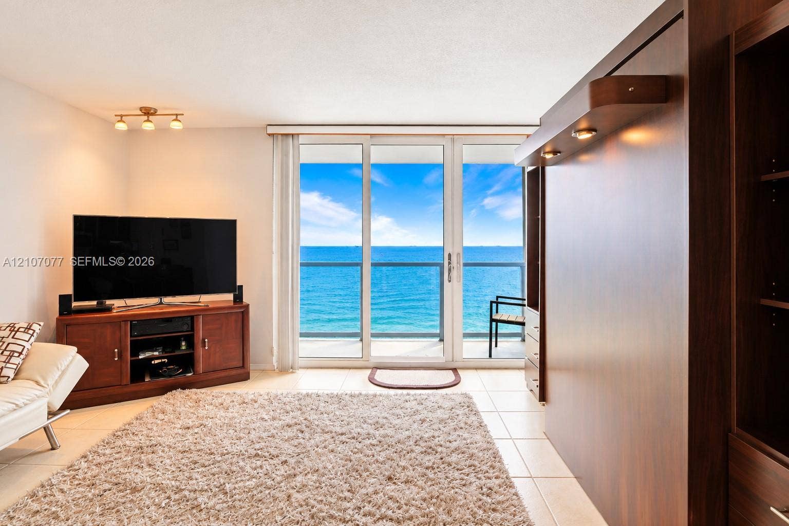 209 N Fort Lauderdale Beach Boulevard, #12H, Fort Lauderdale, Fort Lauderdale, FL 33304 Photo 2