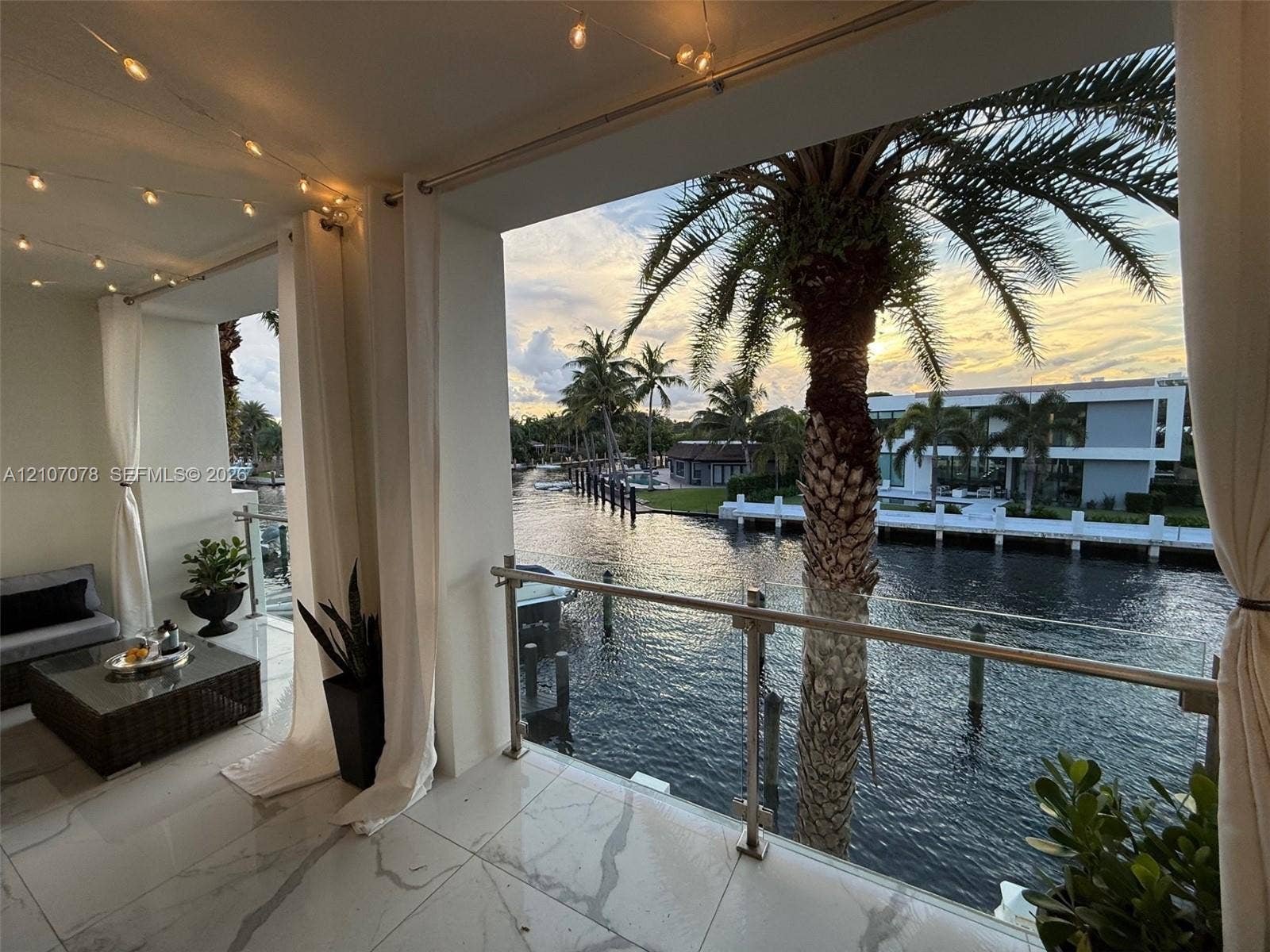 259 Shore Court, Lauderdale By The Sea, FL 33308 2nd floor balcony