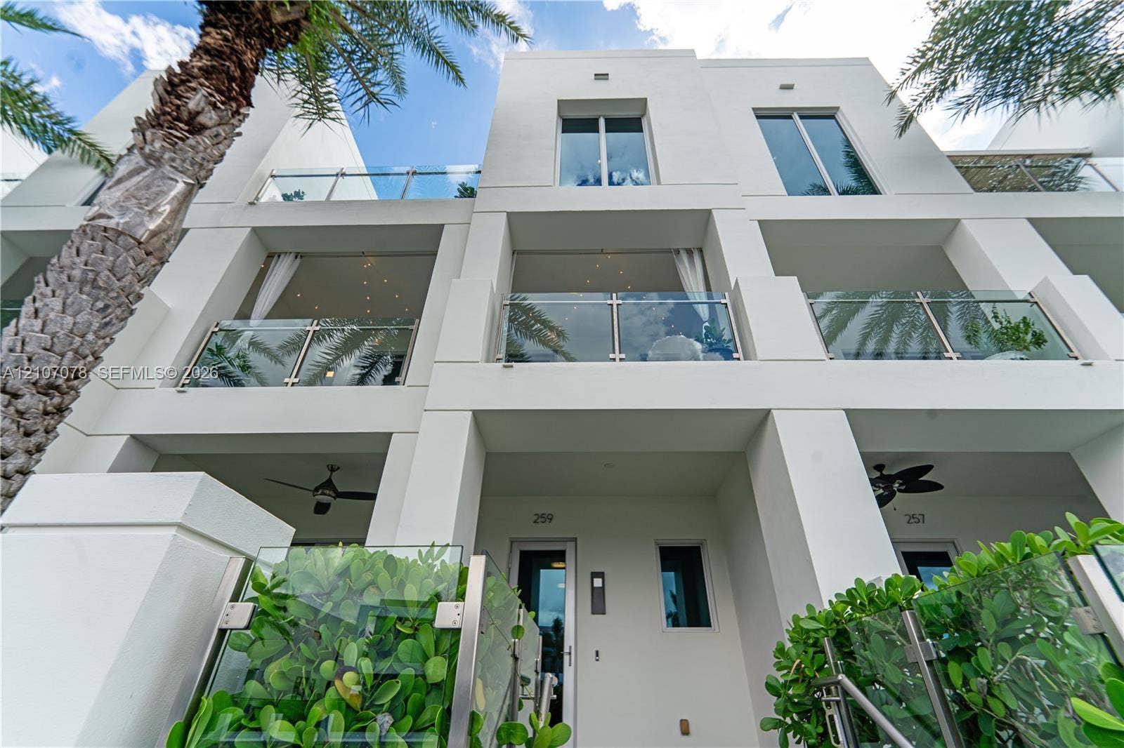 259 Shore Court, Lauderdale By The Sea, FL 33308 Photo 8