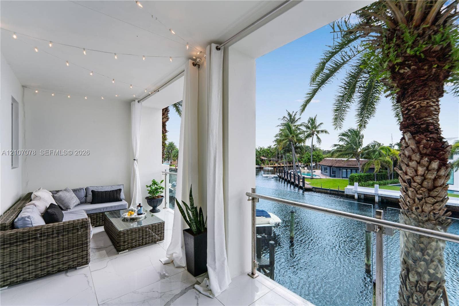 259 Shore Court, Lauderdale By The Sea, FL 33308 Terrace by the living area