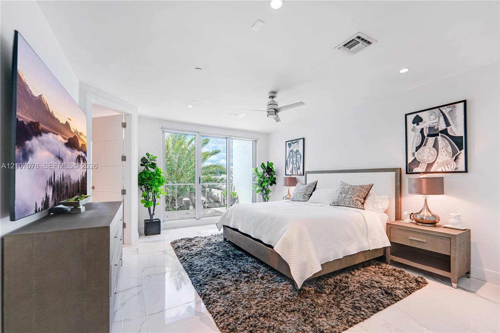 259 Shore Court, Lauderdale By The Sea, FL 33308 Master bedroom