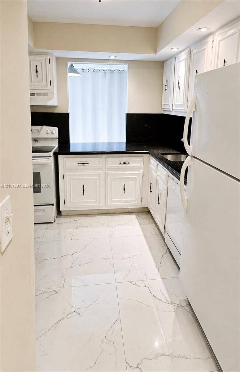 801 Three Islands Boulevard, #107, Hallandale Beach, FL 33009 Photo 7