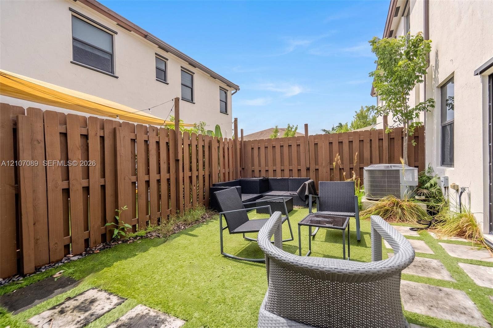 Photo 25