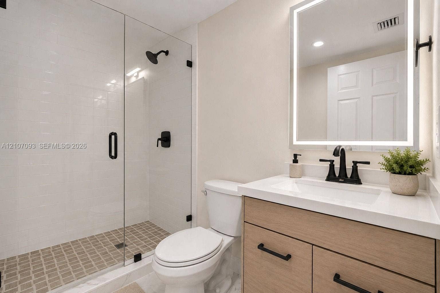 Staged decoration