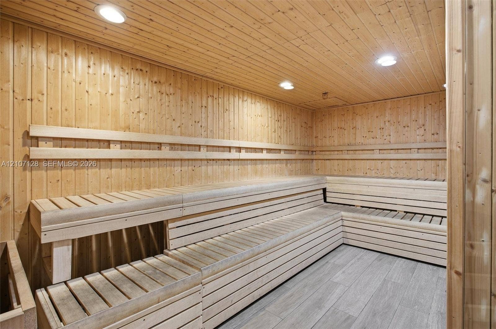 7875 NW 107th Avenue, #802, Doral, Doral, FL 33178 Large, modern sauna