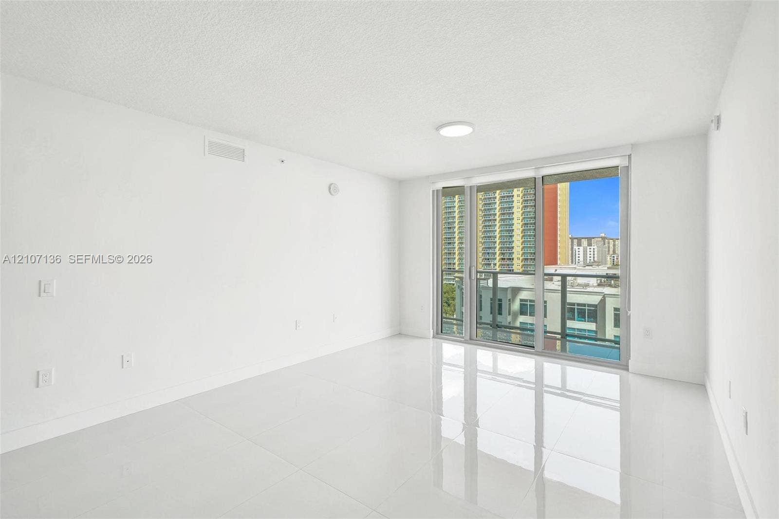 330 Sunny Isles Boulevard, #5-805, Sunny Isles Beach, Sunny Isles Beach, FL 33160 Photo 9