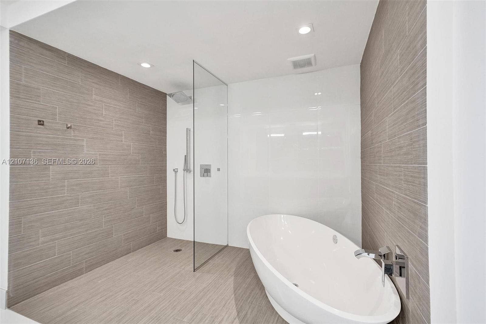 330 Sunny Isles Boulevard, #5-805, Sunny Isles Beach, Sunny Isles Beach, FL 33160 Photo 52
