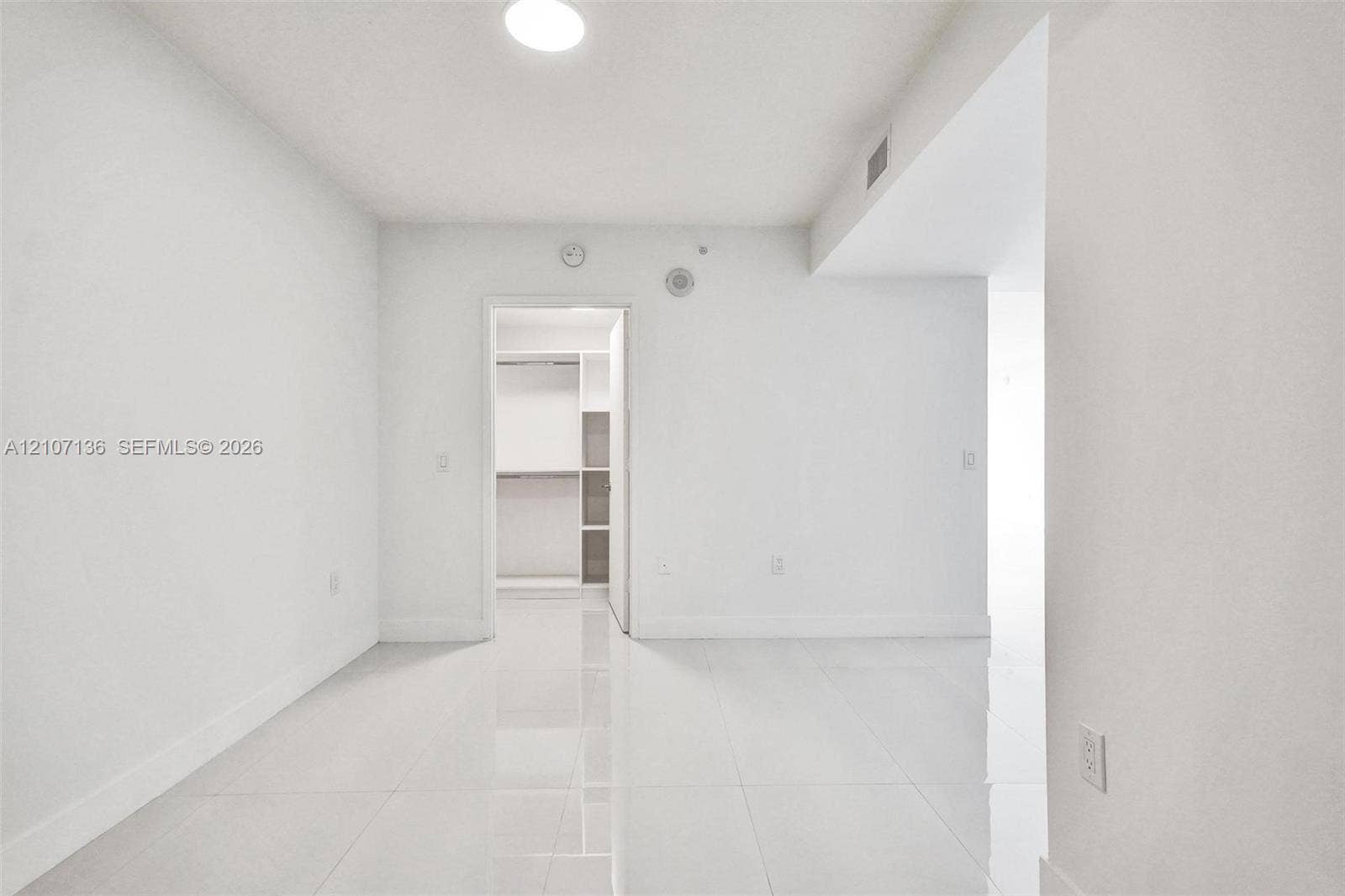 330 Sunny Isles Boulevard, #5-805, Sunny Isles Beach, Sunny Isles Beach, FL 33160 Photo 25