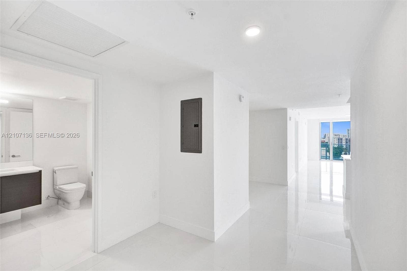 330 Sunny Isles Boulevard, #5-805, Sunny Isles Beach, Sunny Isles Beach, FL 33160 Photo 5