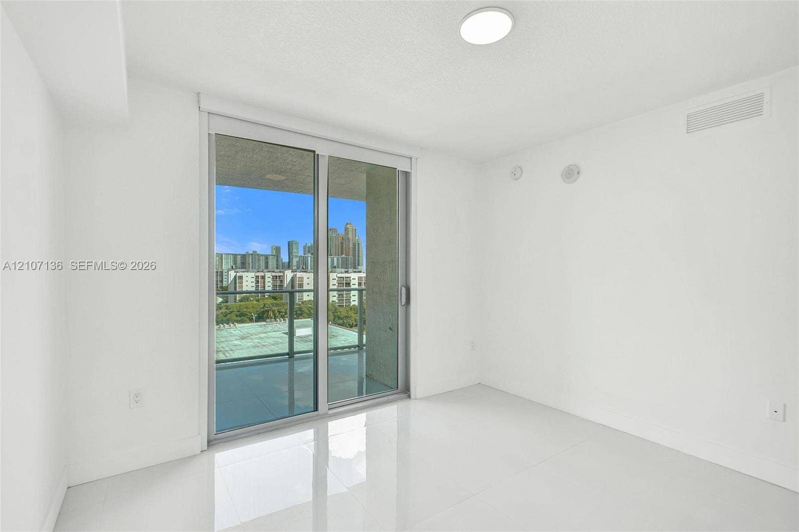 330 Sunny Isles Boulevard, #5-805, Sunny Isles Beach, Sunny Isles Beach, FL 33160 Photo 31