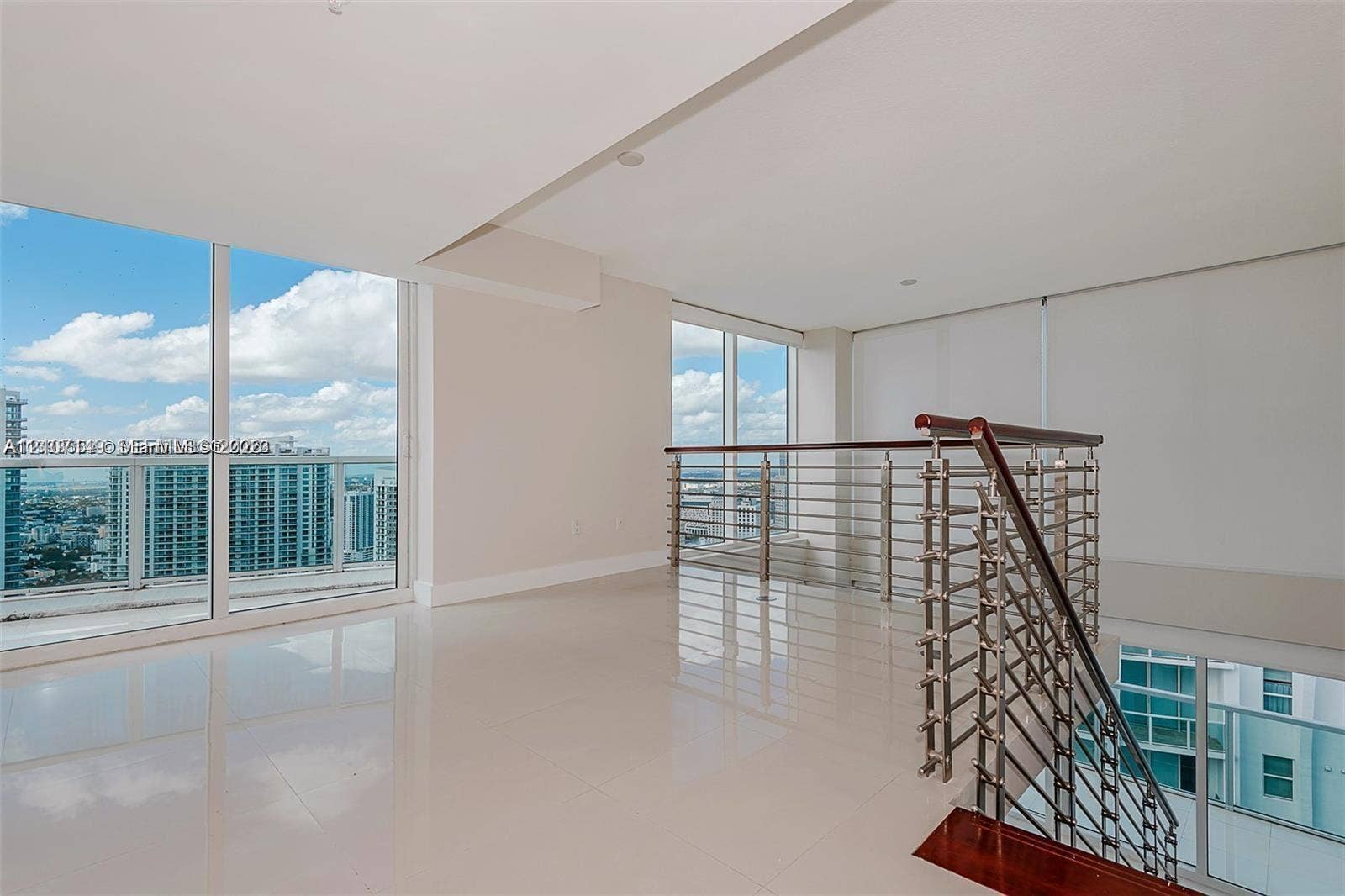 41 SE 5th Street, #2417, Miami, FL 33131 Photo 13