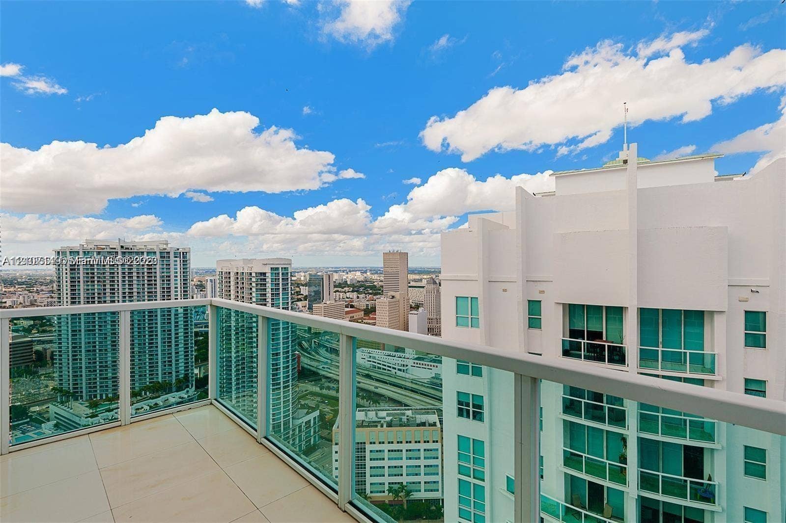 41 SE 5th Street, #2417, Miami, FL 33131 Photo 27
