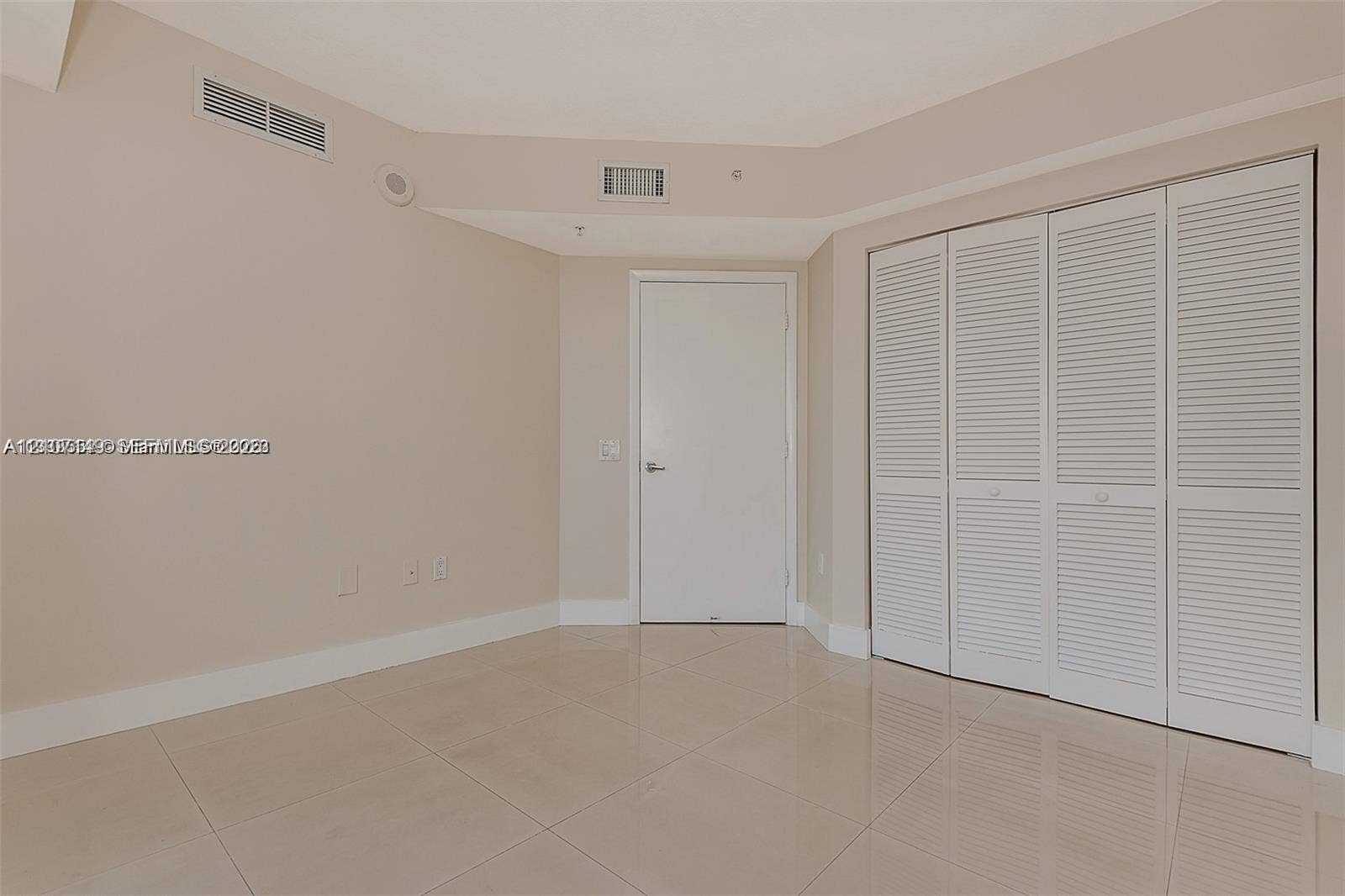 41 SE 5th Street, #2417, Miami, FL 33131 Photo 22
