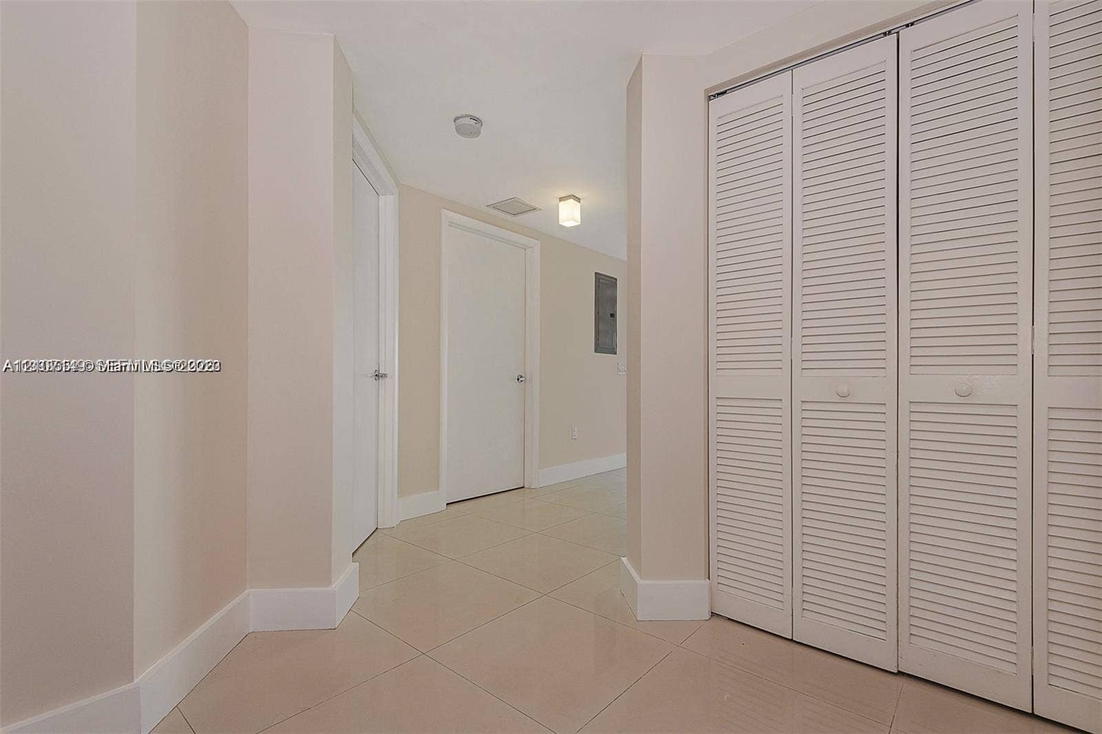 41 SE 5th Street, #2417, Miami, FL 33131 Photo 24