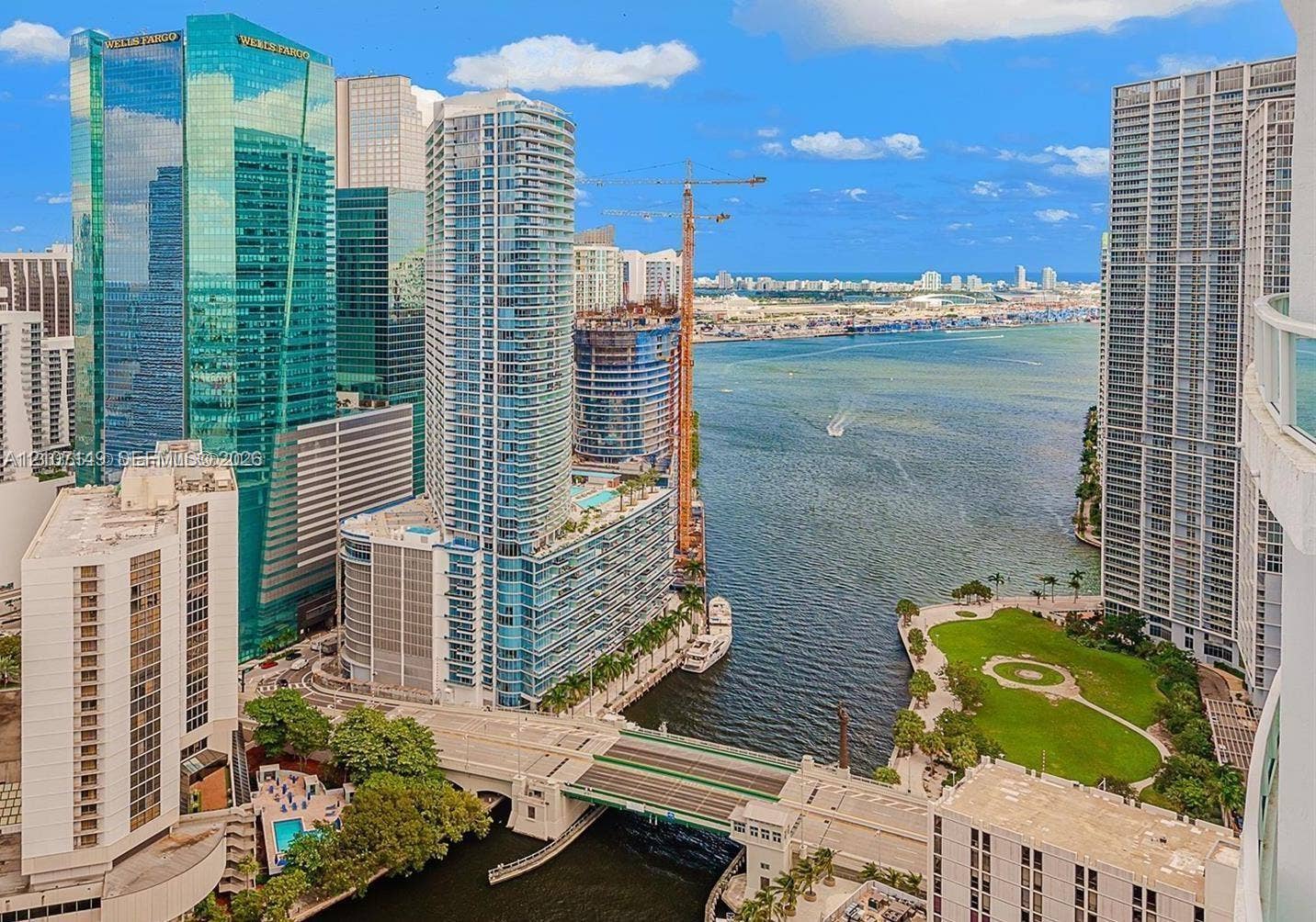 41 SE 5th Street, #2417, Miami, FL 33131 Photo 3