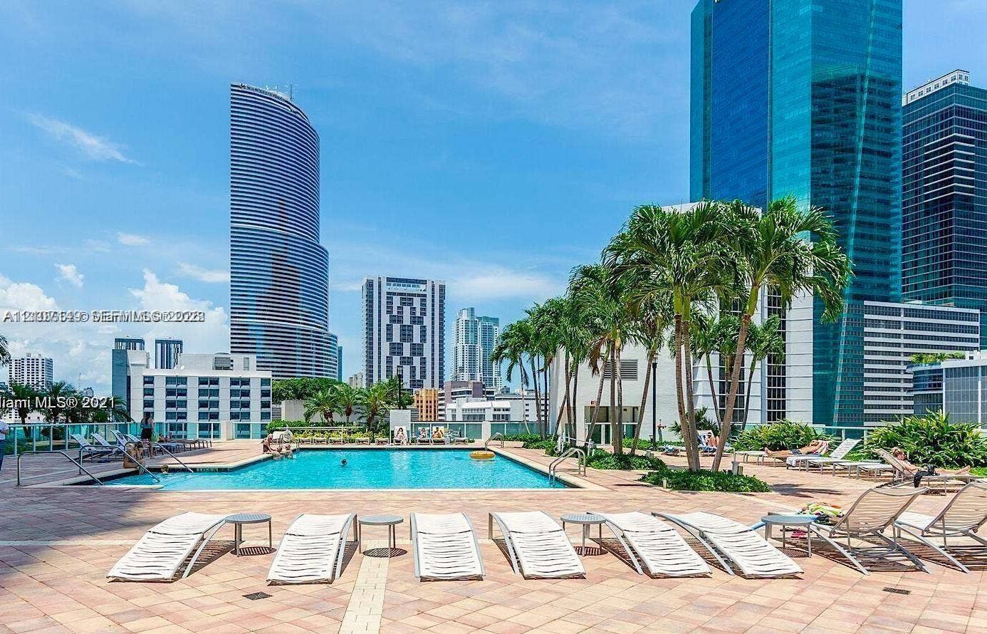 41 SE 5th Street, #2417, Miami, FL 33131 Photo 31