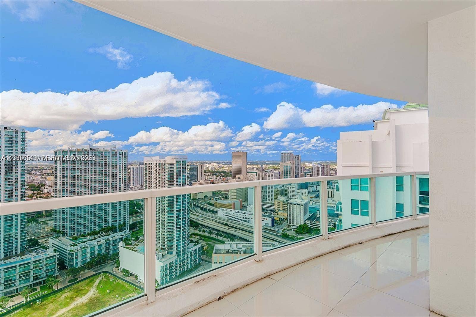 41 SE 5th Street, #2417, Miami, FL 33131 Photo 25