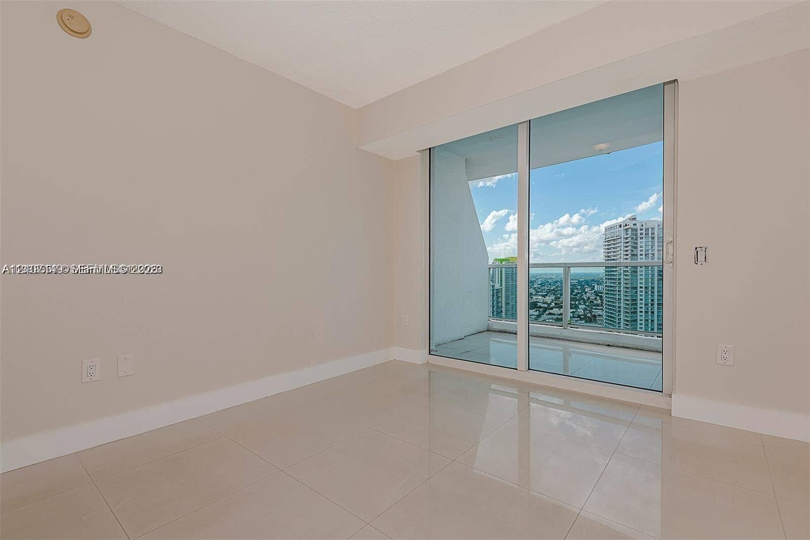 41 SE 5th Street, #2417, Miami, FL 33131 Photo 20