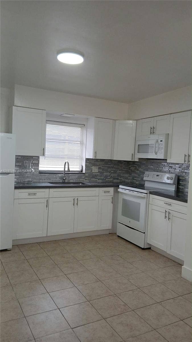Property photo for 325 NE 2nd Street, #2, Hallandale Beach, FL