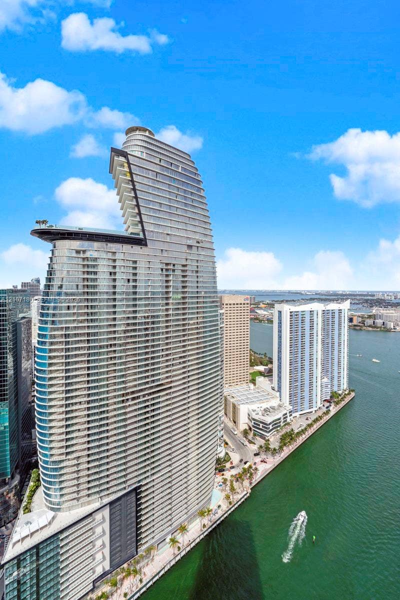 465 Brickell Avenue, #5002, Miami, FL 33131 Photo 29