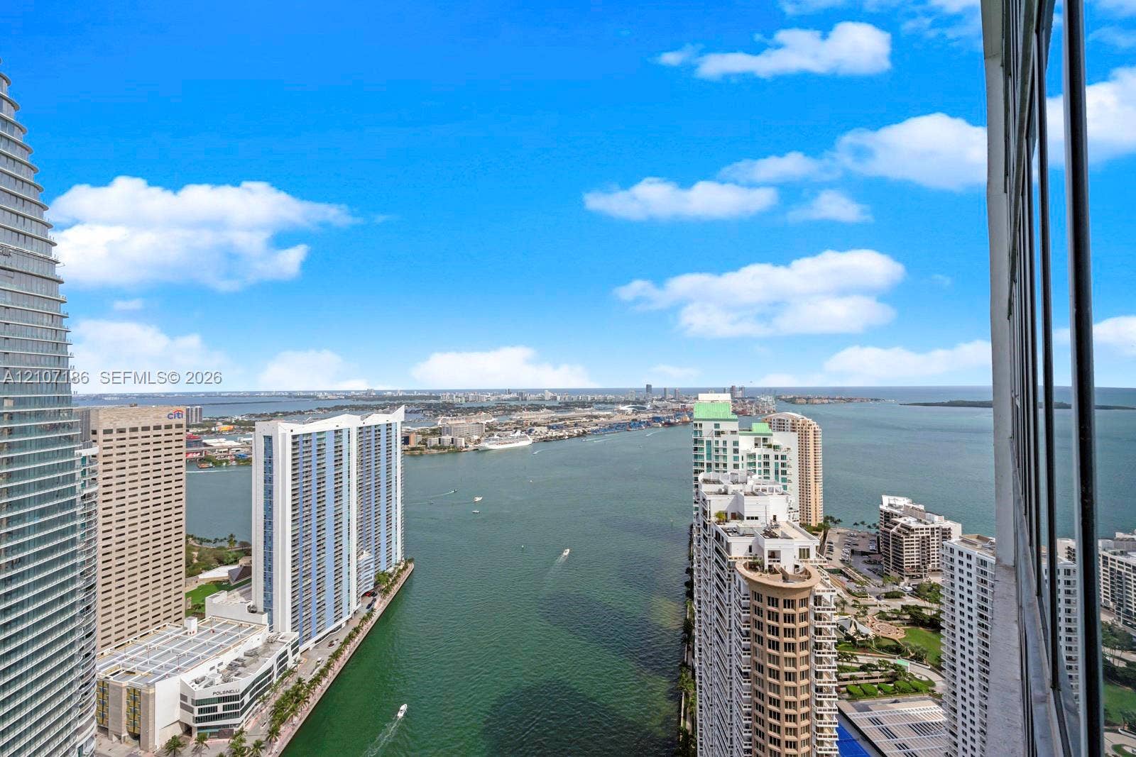 465 Brickell Avenue, #5002, Miami, FL 33131 Photo 28