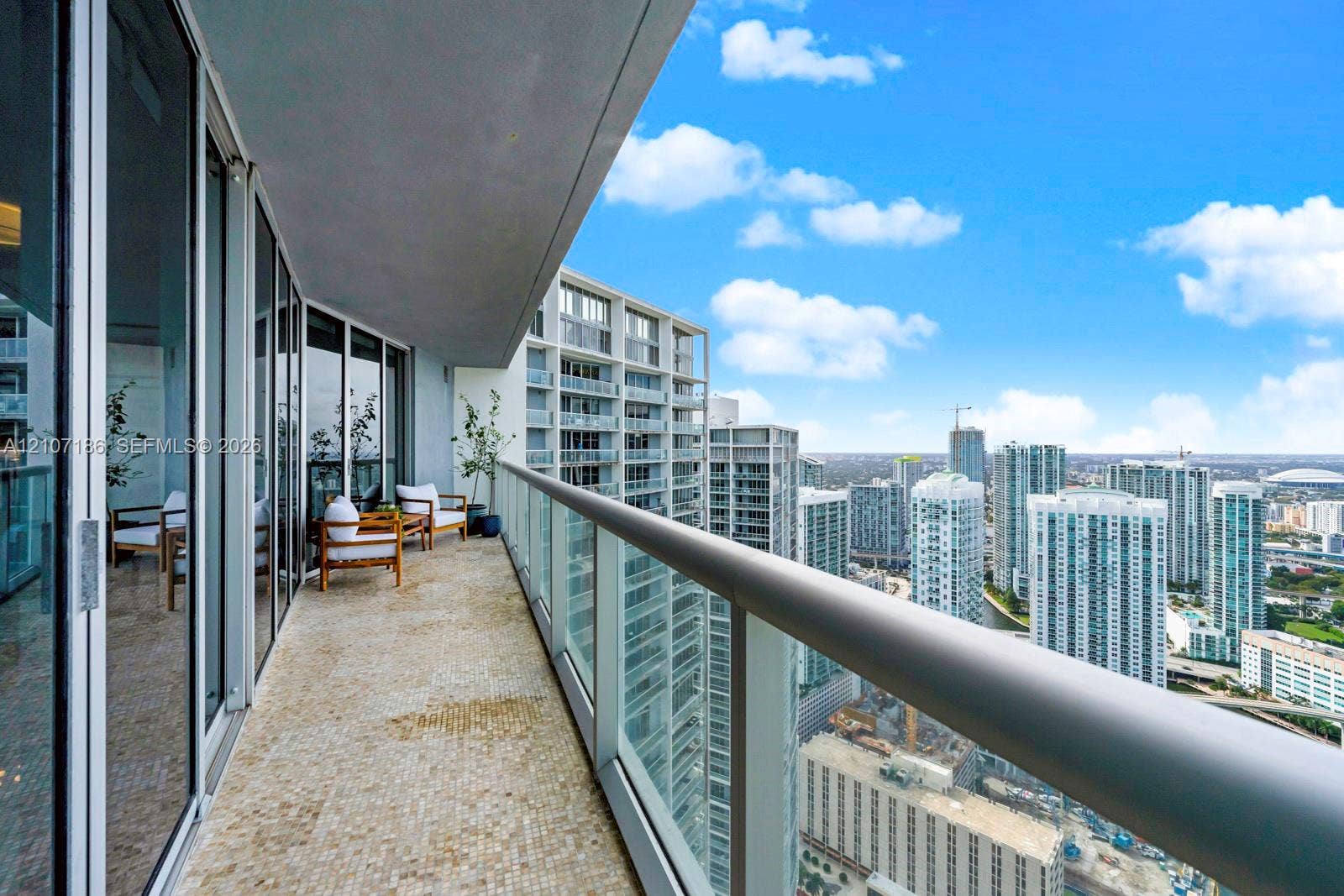 465 Brickell Avenue, #5002, Miami, FL 33131 Photo 31