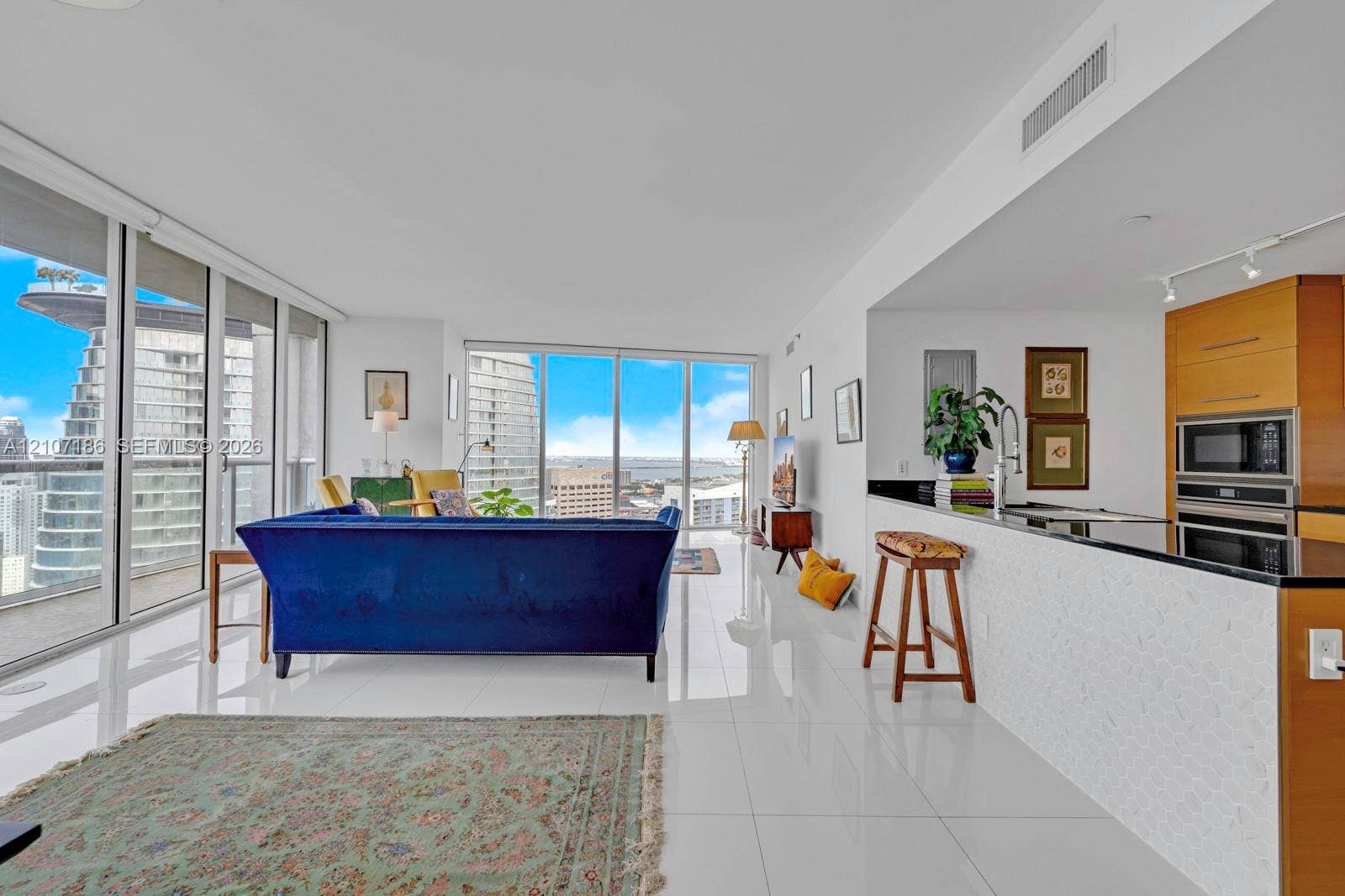 465 Brickell Avenue, #5002, Miami, FL 33131 Photo 10