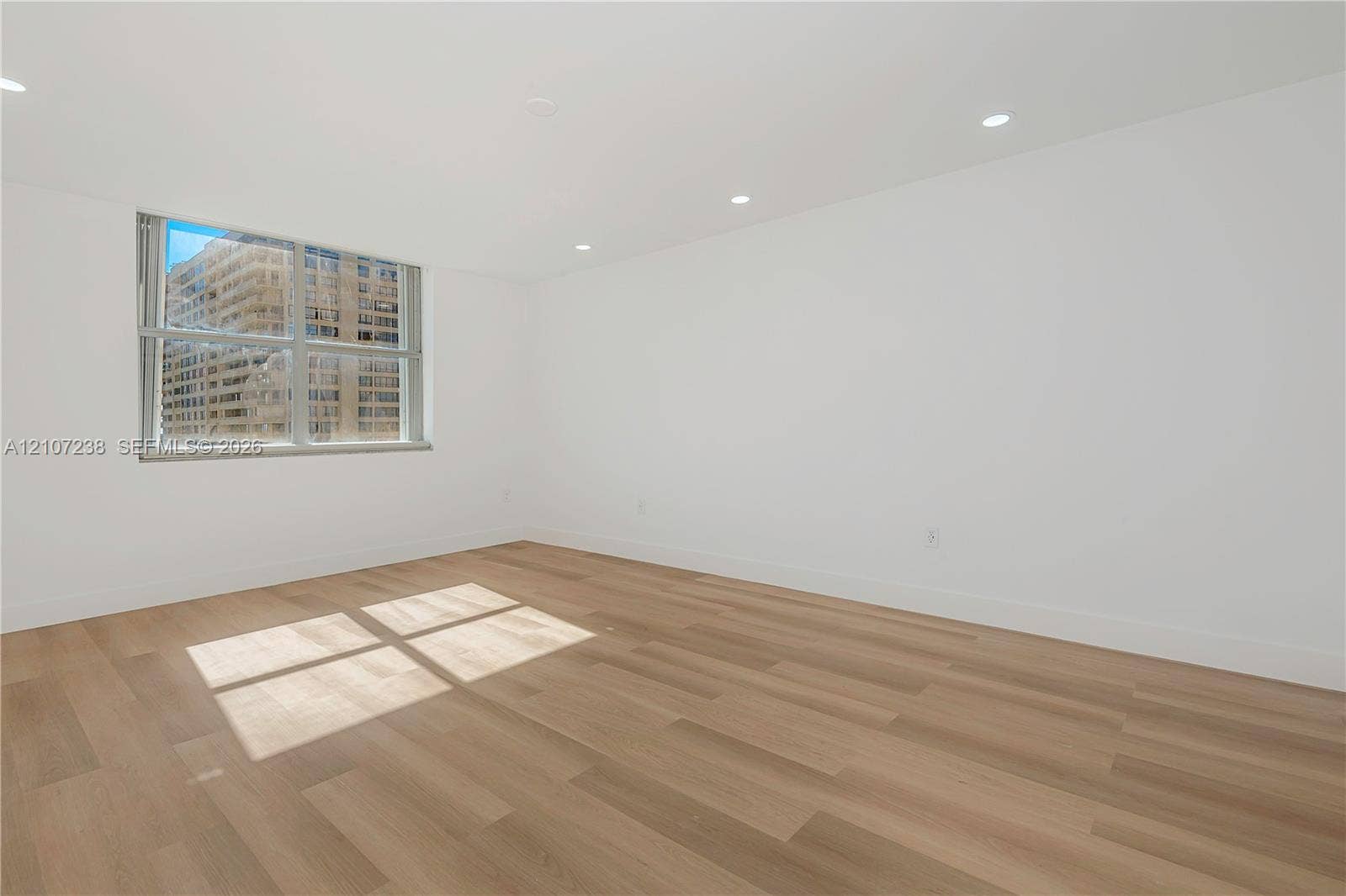 11111 Biscayne Boulevard, #1125, Miami, Miami, FL 33181 Photo 4
