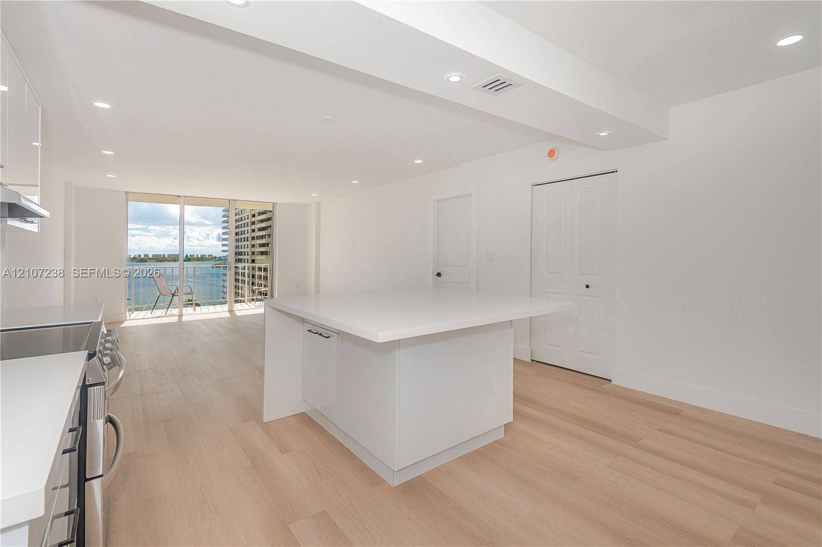 11111 Biscayne Boulevard, #1125, Miami, Miami, FL 33181 Photo 12