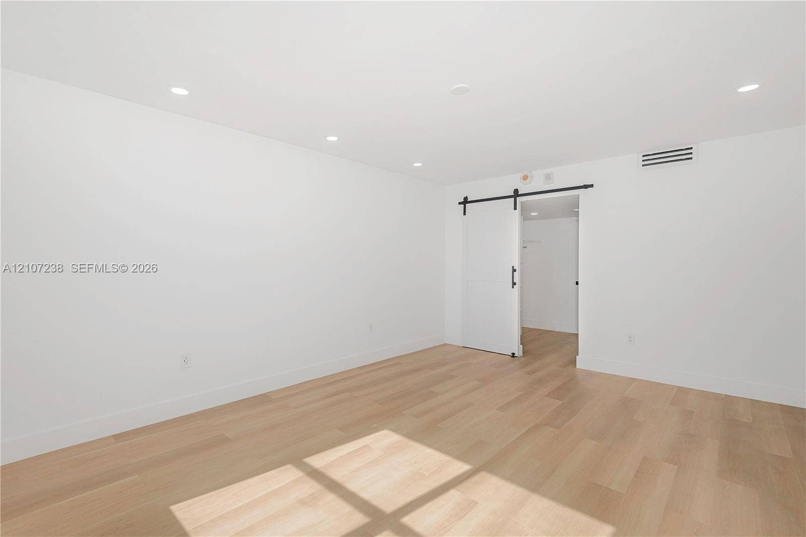 11111 Biscayne Boulevard, #1125, Miami, Miami, FL 33181 Photo 6