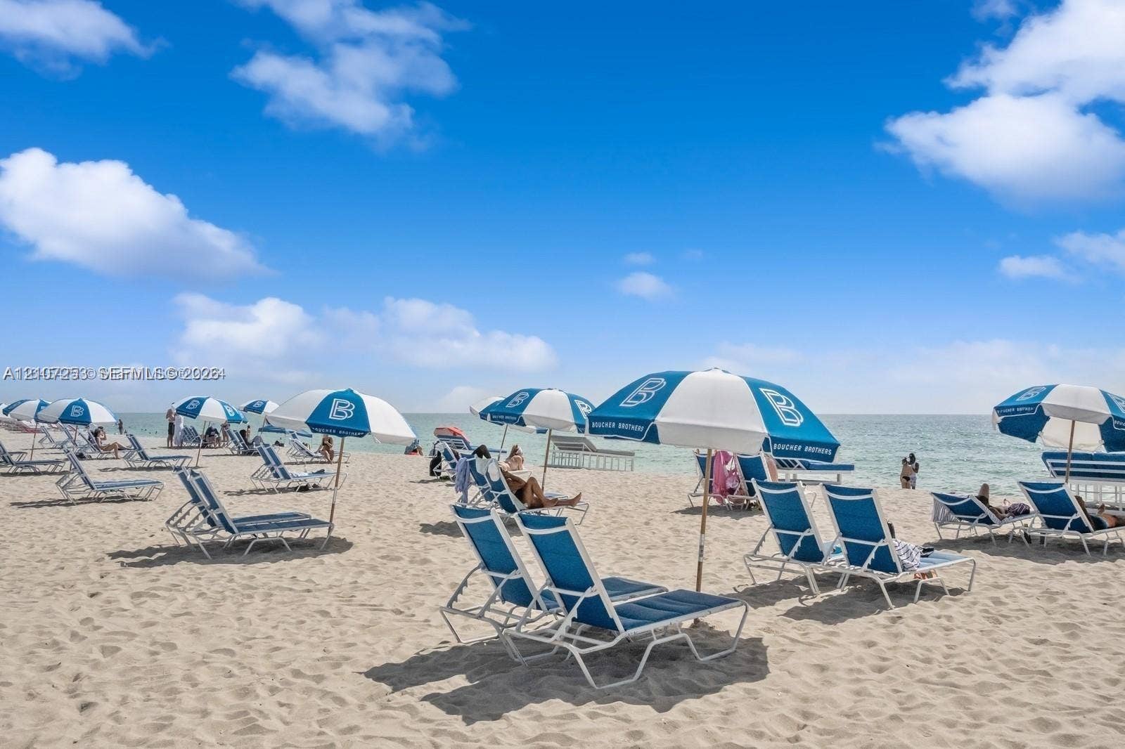 435 21st Street, #316, Miami Beach, Miami Beach, FL 33139 Beach Service- 21st st