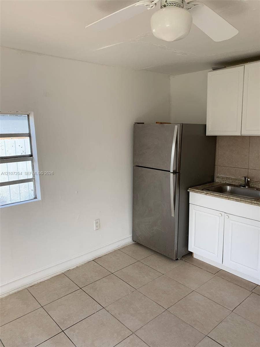 517 NW 1st Avenue, #4, Hallandale Beach, Hallandale Beach, FL 33009 Photo 3