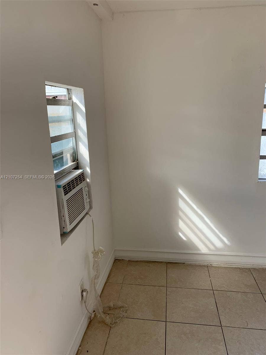 517 NW 1st Avenue, #4, Hallandale Beach, Hallandale Beach, FL 33009 Photo 5