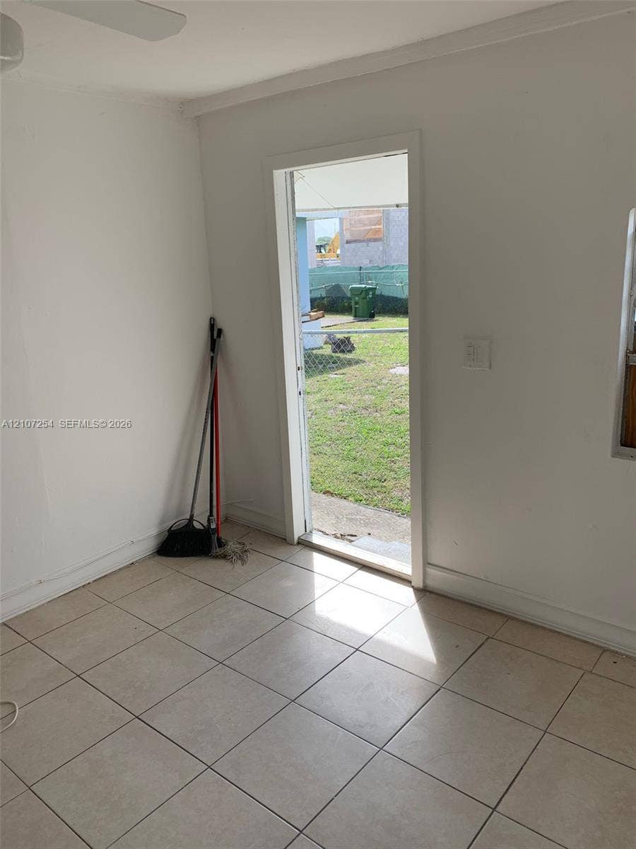 517 NW 1st Avenue, #4, Hallandale Beach, Hallandale Beach, FL 33009 Photo 8