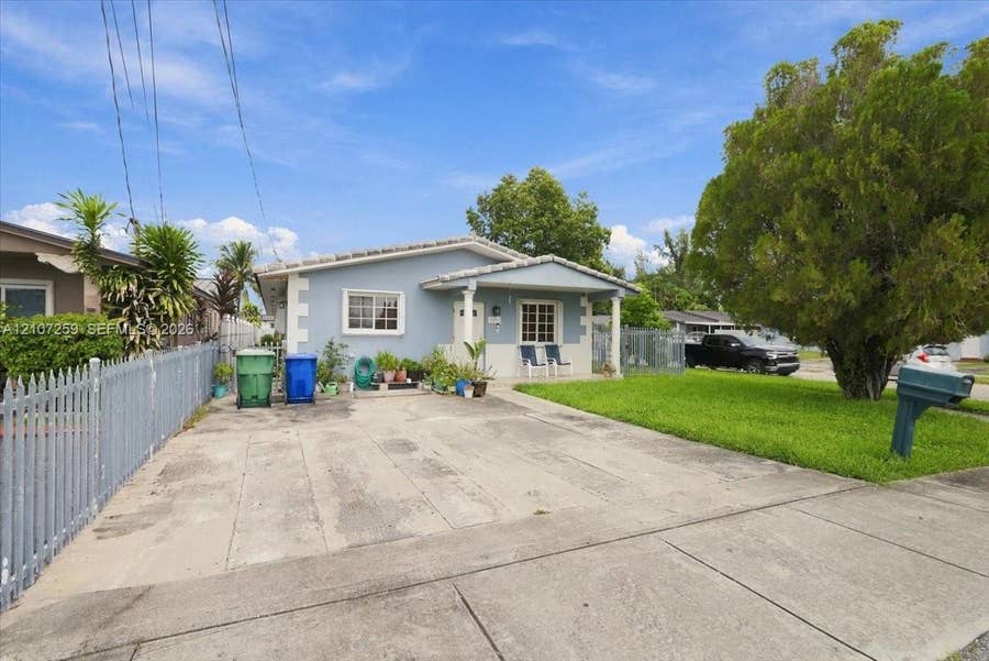 Property photo for 2090 SW 70th Avenue, Miami, FL