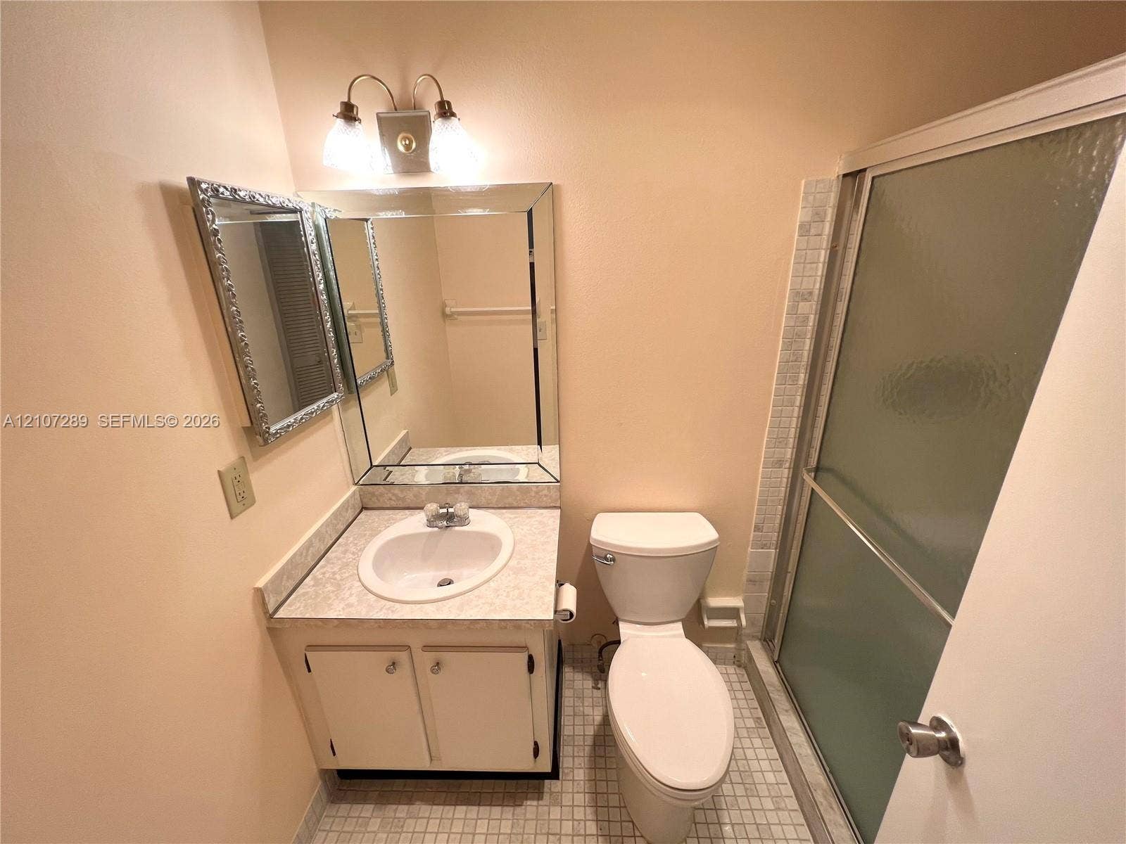 403 SW Natura Avenue, #F, Deerfield Beach, Deerfield Beach, FL 33441 guest bath