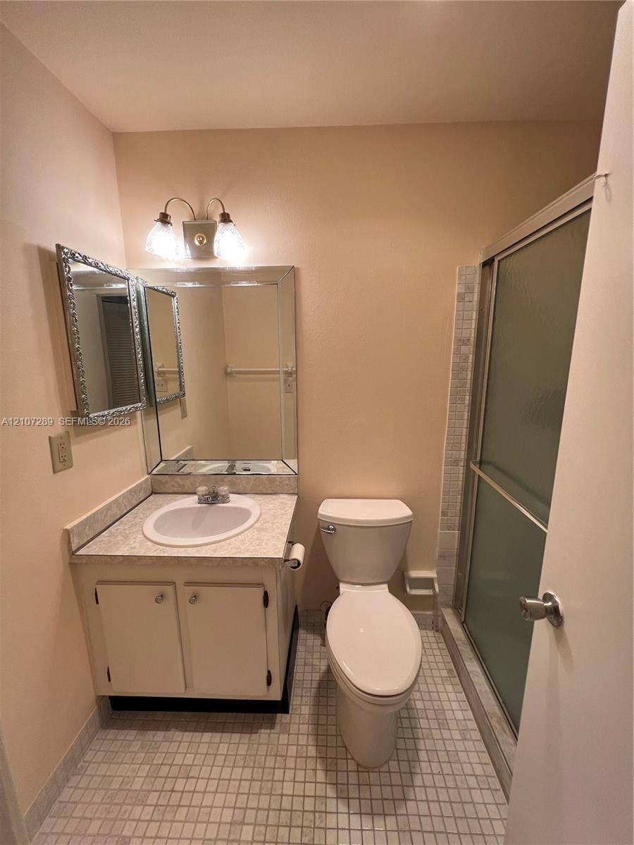 403 SW Natura Avenue, #F, Deerfield Beach, Deerfield Beach, FL 33441 guest bath