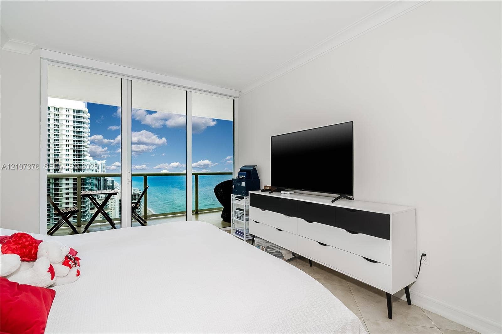 1830 S Ocean Drive, #3511, Hallandale Beach, FL 33009 Photo 11