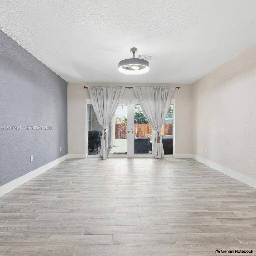 1631 NW 109th Terrace, Pembroke Pines, FL 33026 Photo 5