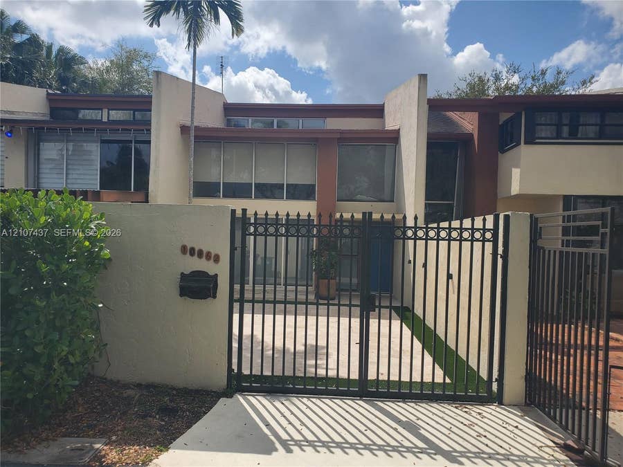 Property photo for 10462 SW 78th Street, #10462, Miami, FL