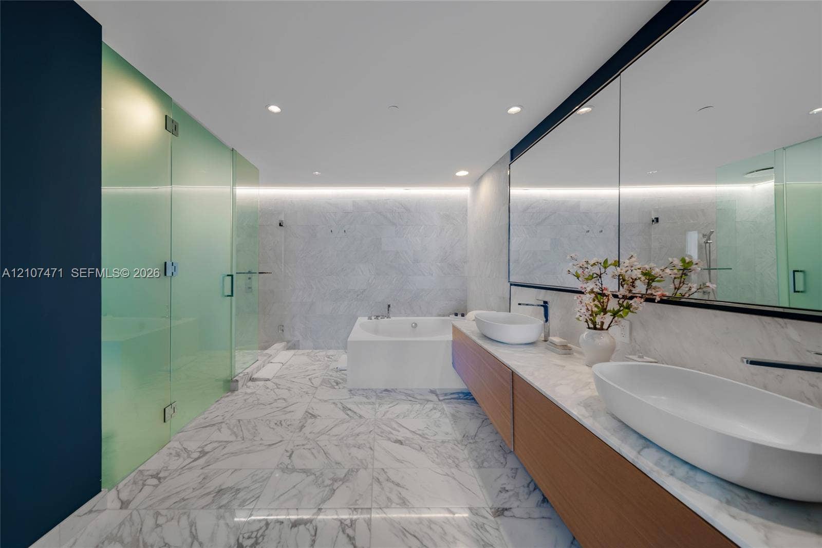 10201 Collins Avenue, #2506, Bal Harbour, Bal Harbour, FL 33154 Photo 13