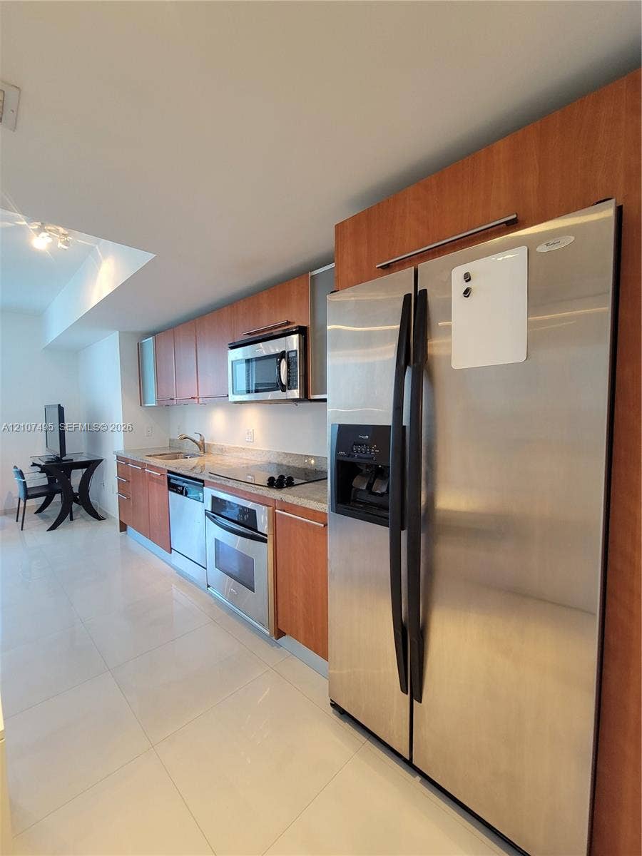 Property photo for 185 SW 7th Street, #2806, Miami, FL