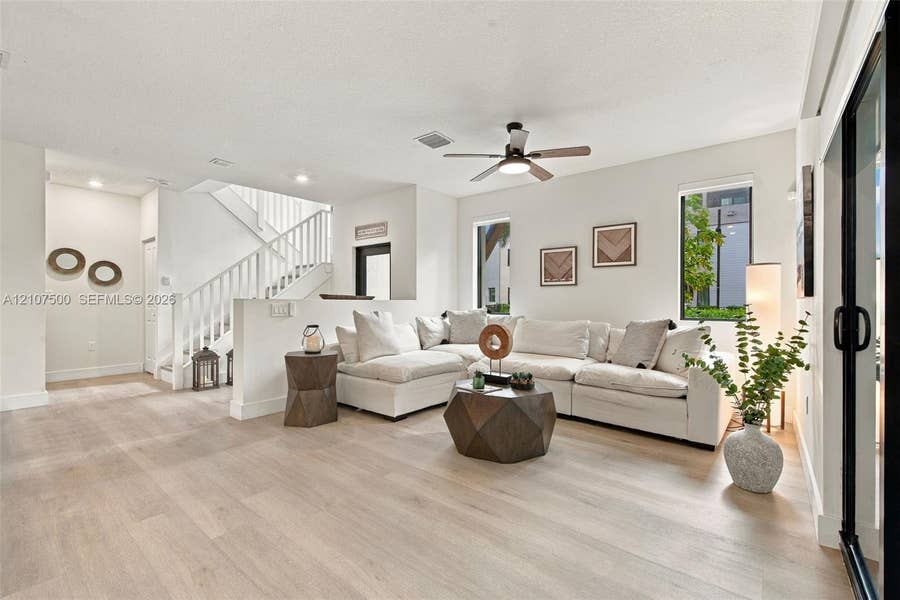 Property photo for 4274 NW 83rd Avenue, Doral, FL