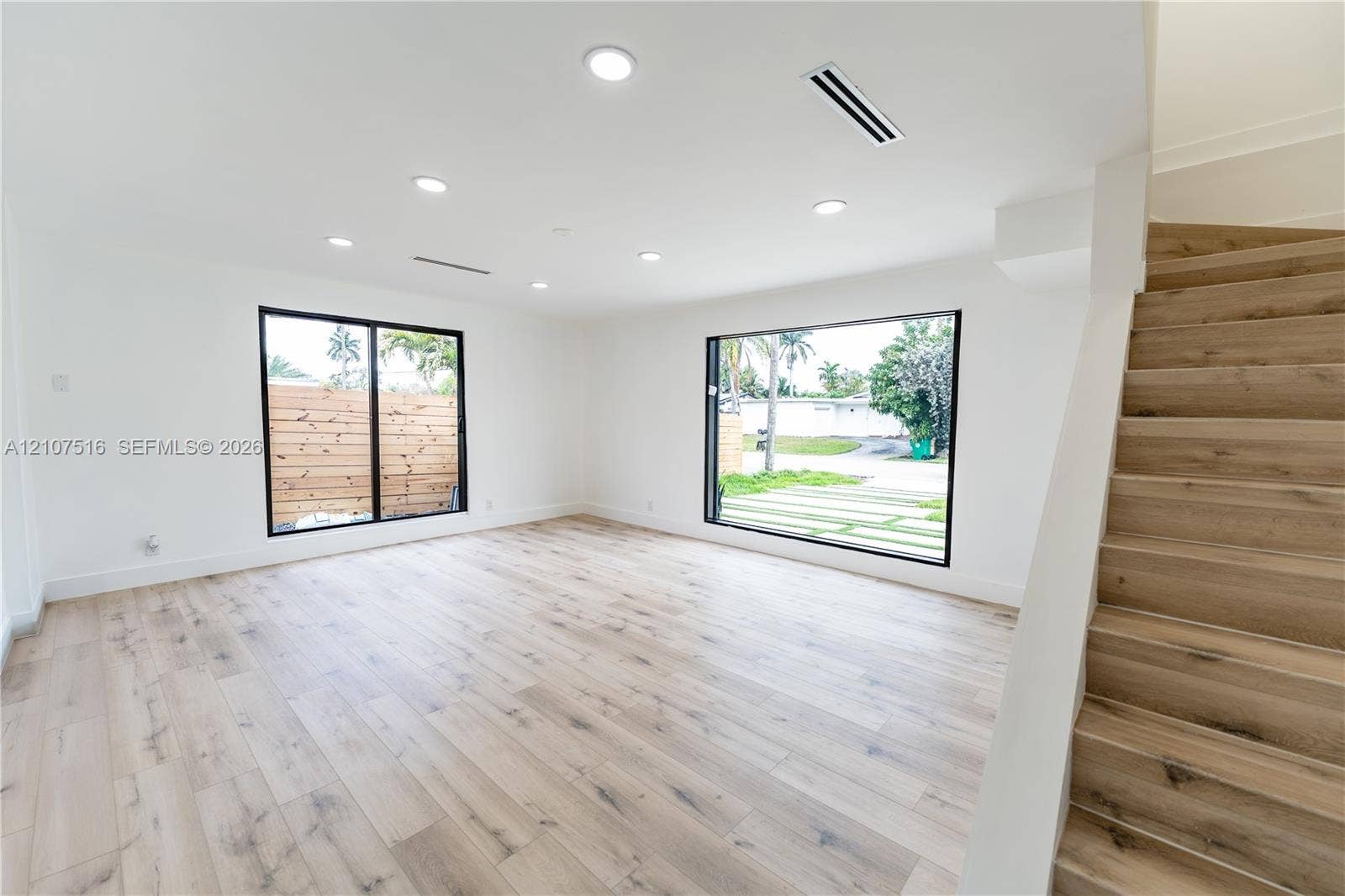 5700 SW 56th Street, Davie, FL 33314 Photo 4