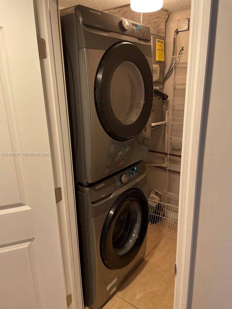 16531 NE 35th Avenue, #402-11, North Miami Beach, FL 33160 New washer and dryer