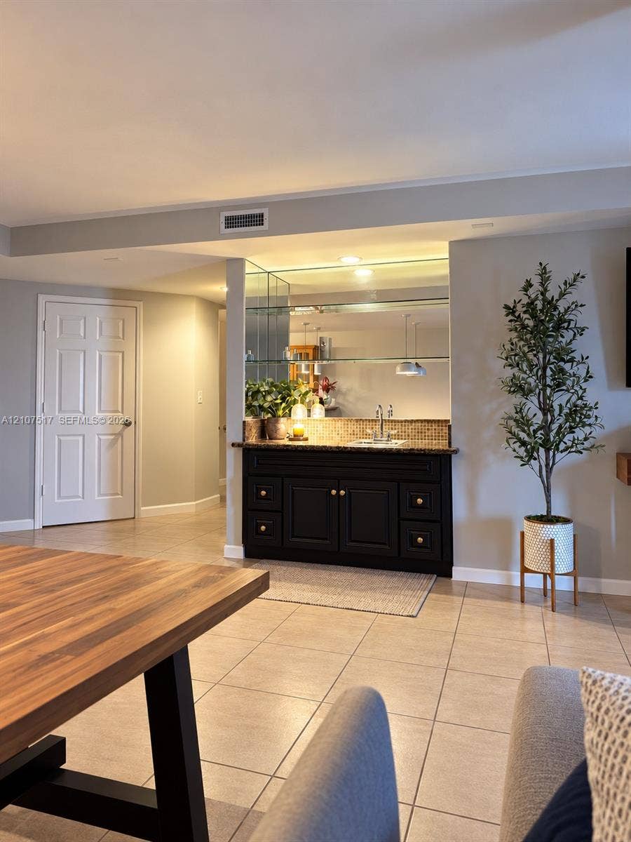 16531 NE 35th Avenue, #402-11, North Miami Beach, FL 33160 Wet bar, freshly painted