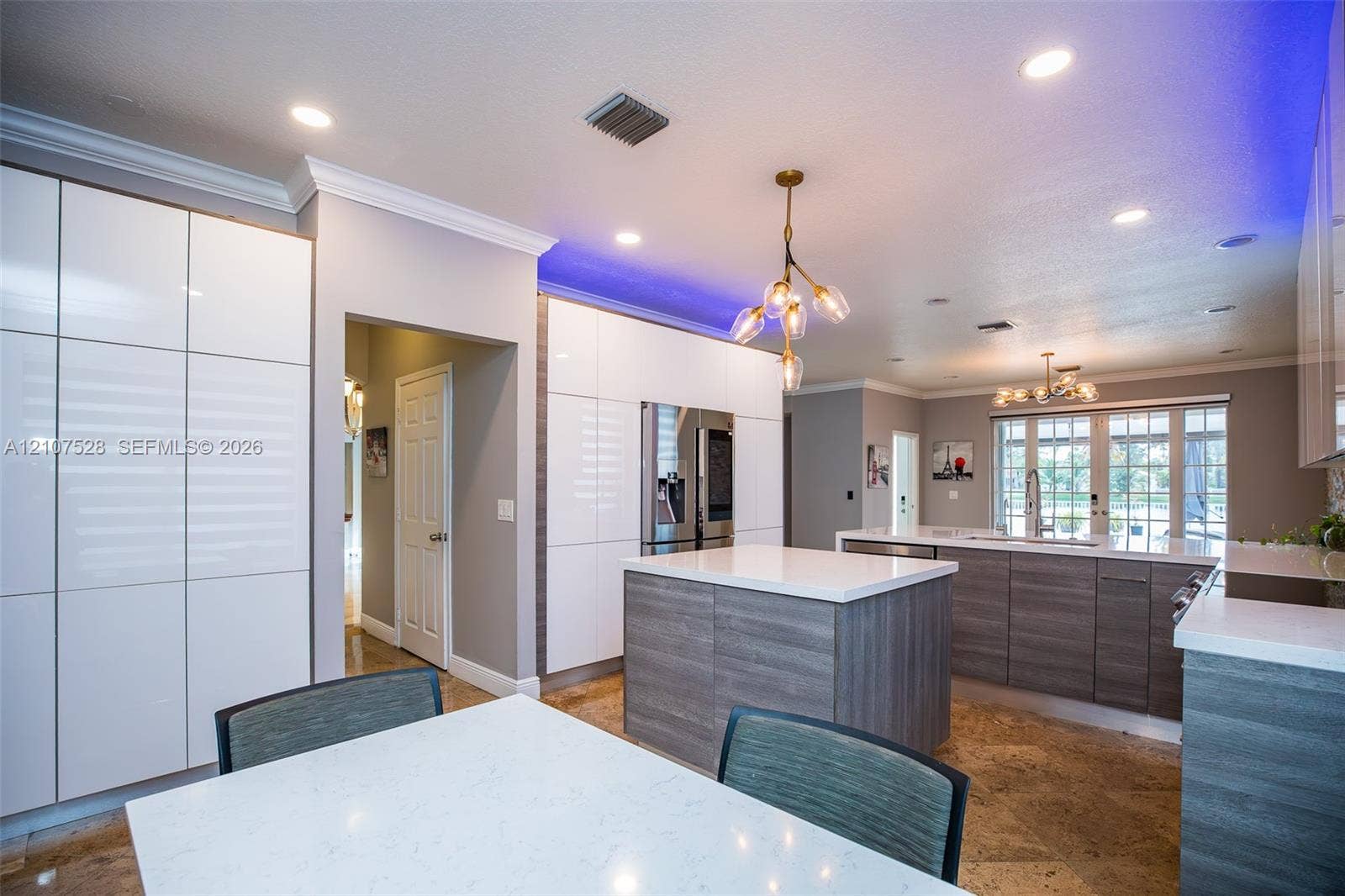 1593 SW 189th Avenue, Pembroke Pines, Pembroke Pines, FL 33029 Kitchen Features Eat-in Table and island
