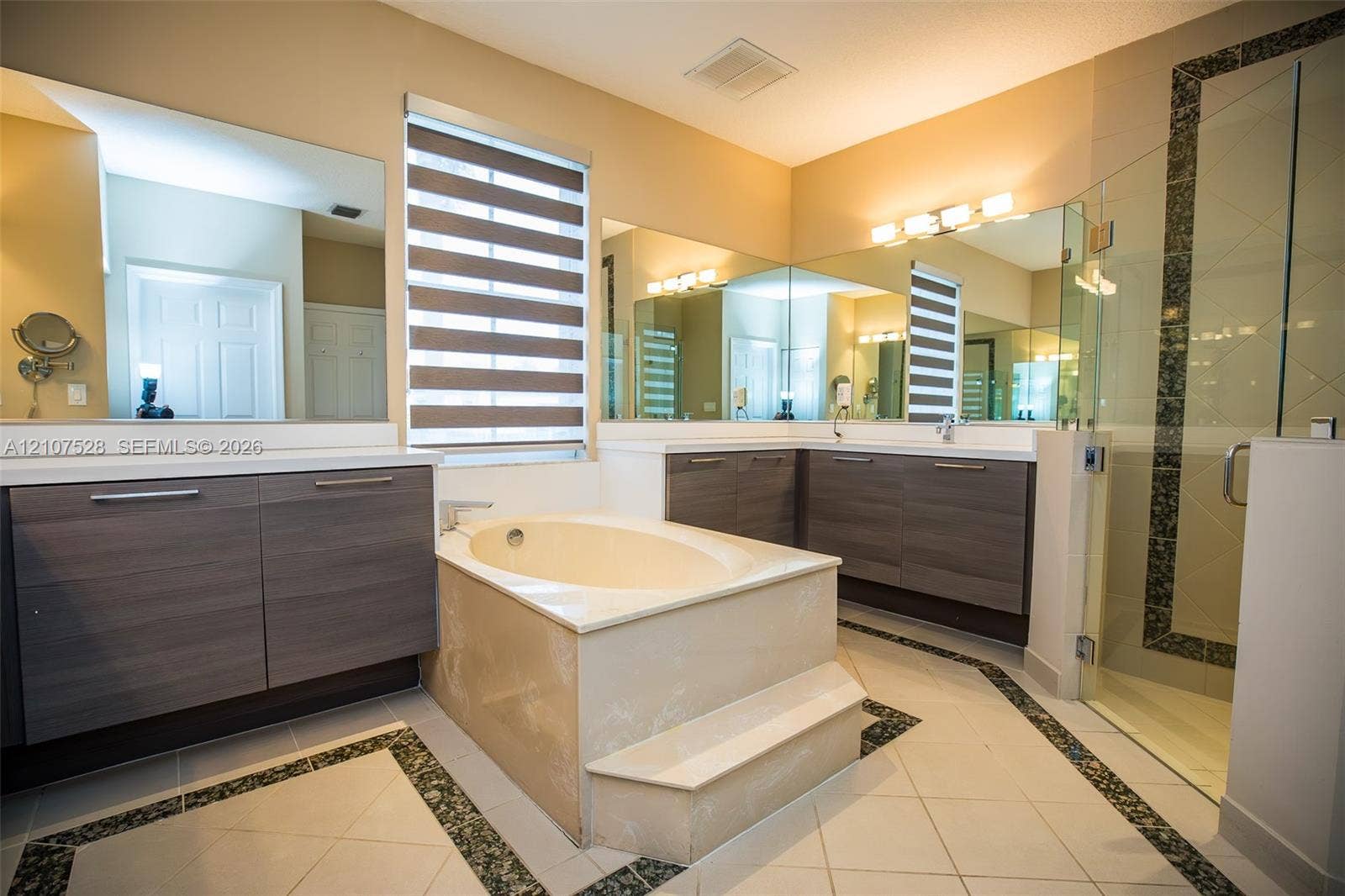 1593 SW 189th Avenue, Pembroke Pines, Pembroke Pines, FL 33029 Master Bath has large tub and Shower